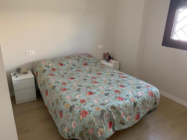 Bajo Con Jardin En Primera Linea De Playa Apartment Malaga Exterior photo