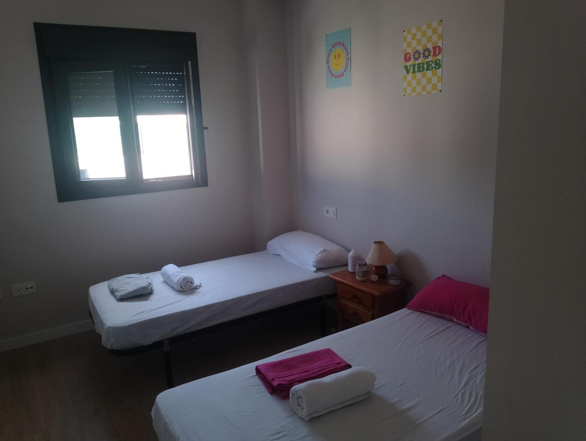 Bajo Con Jardin En Primera Linea De Playa Apartment Malaga Exterior photo