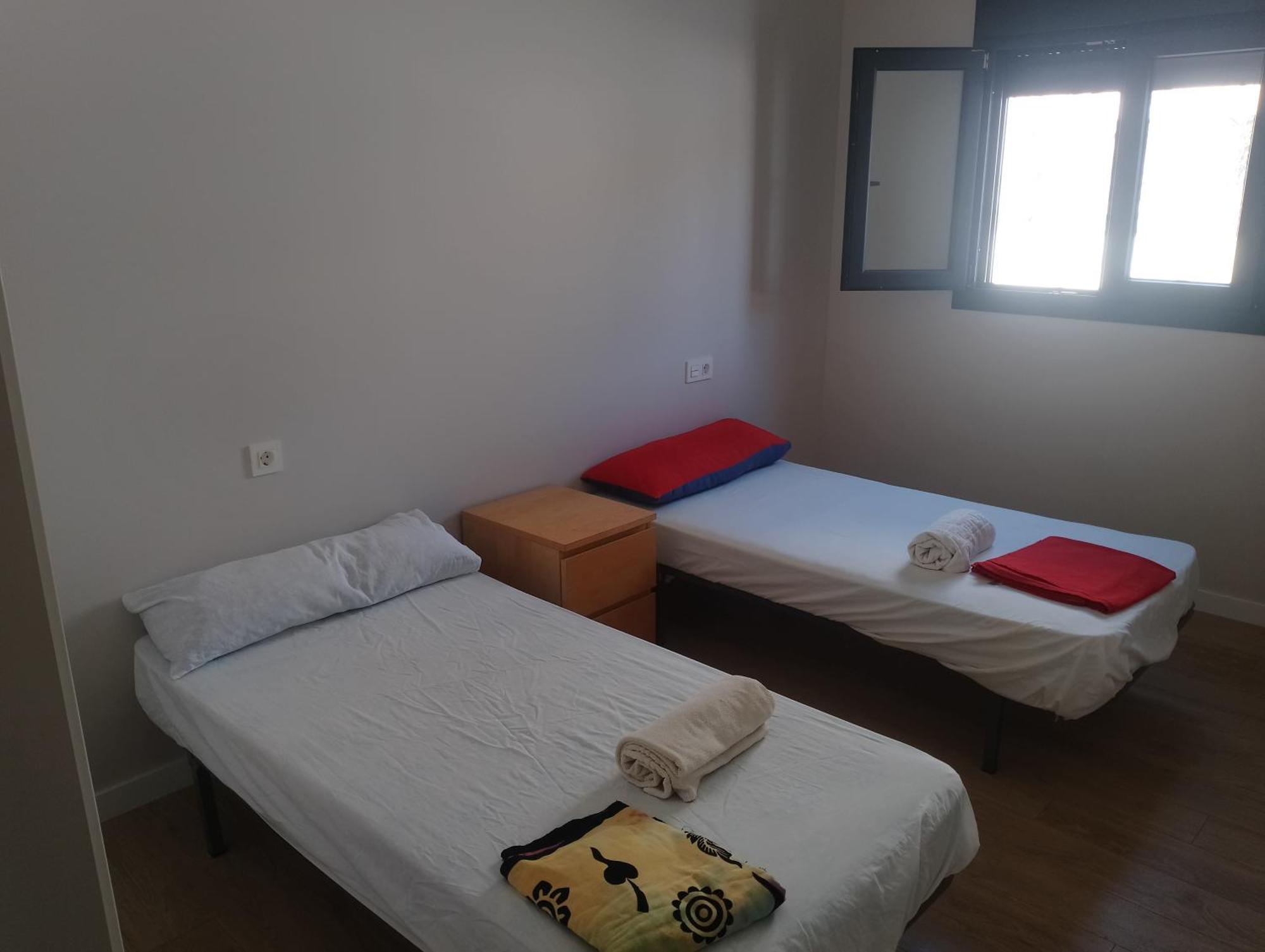 Bajo Con Jardin En Primera Linea De Playa Apartment Malaga Exterior photo